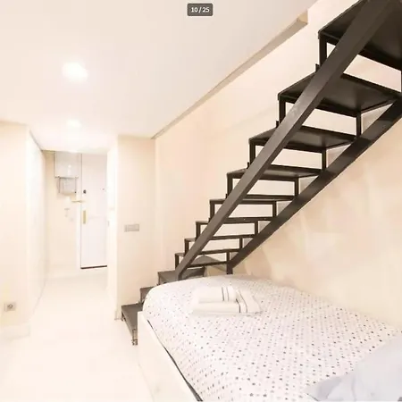 Apartment Eixample Sagrada Familia 52 *